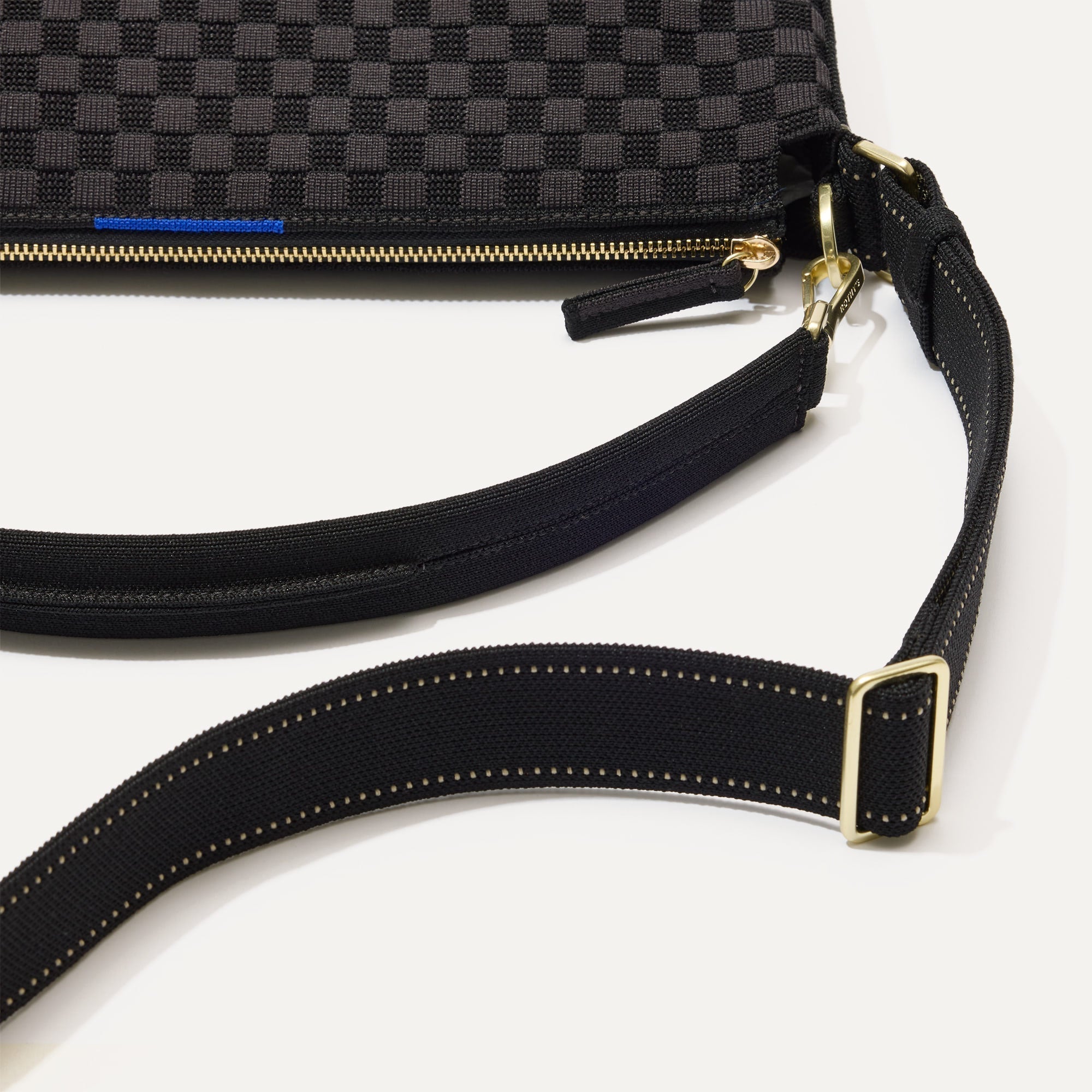 The Mini Zip Bucket - Black Sand