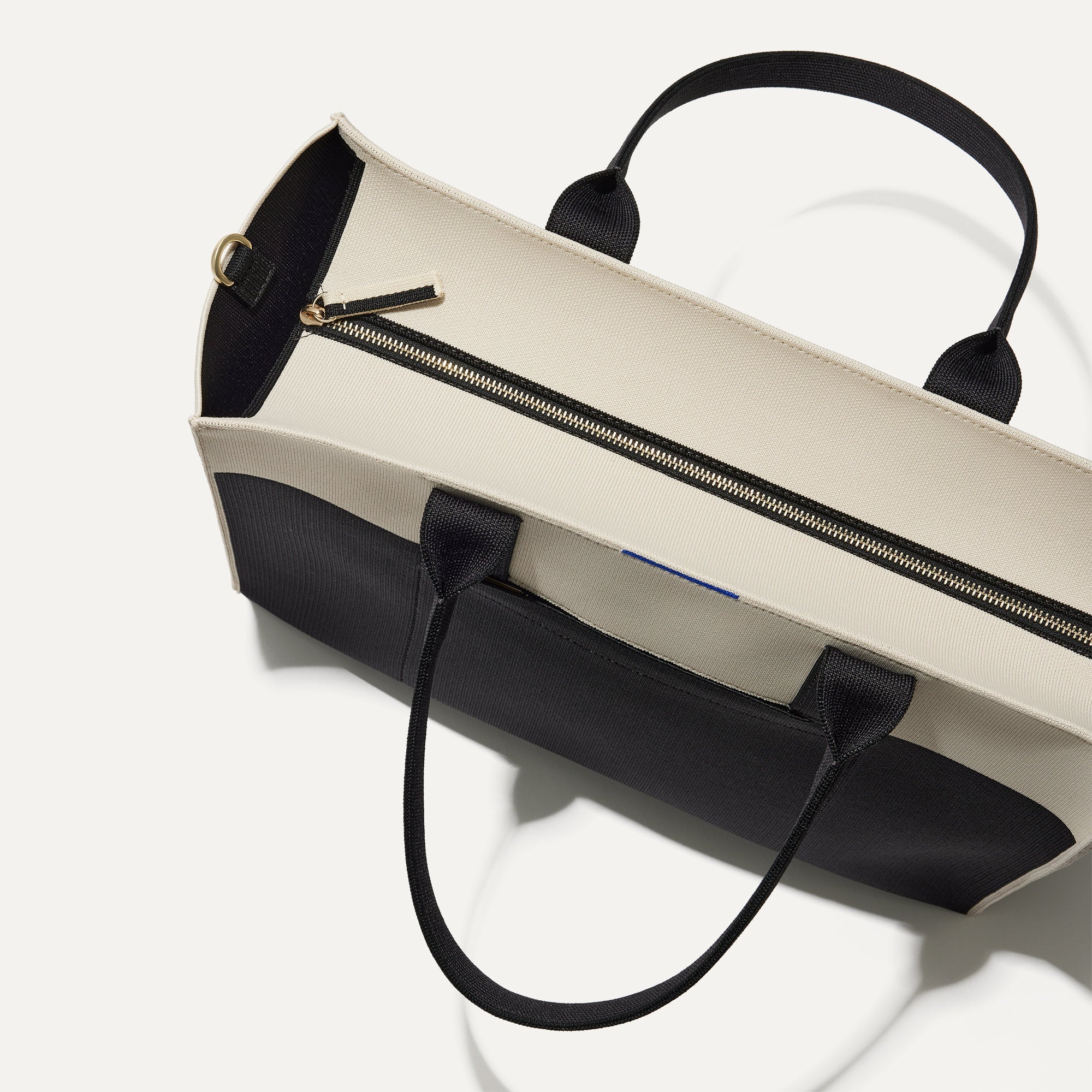 The Classic Tote - Luna