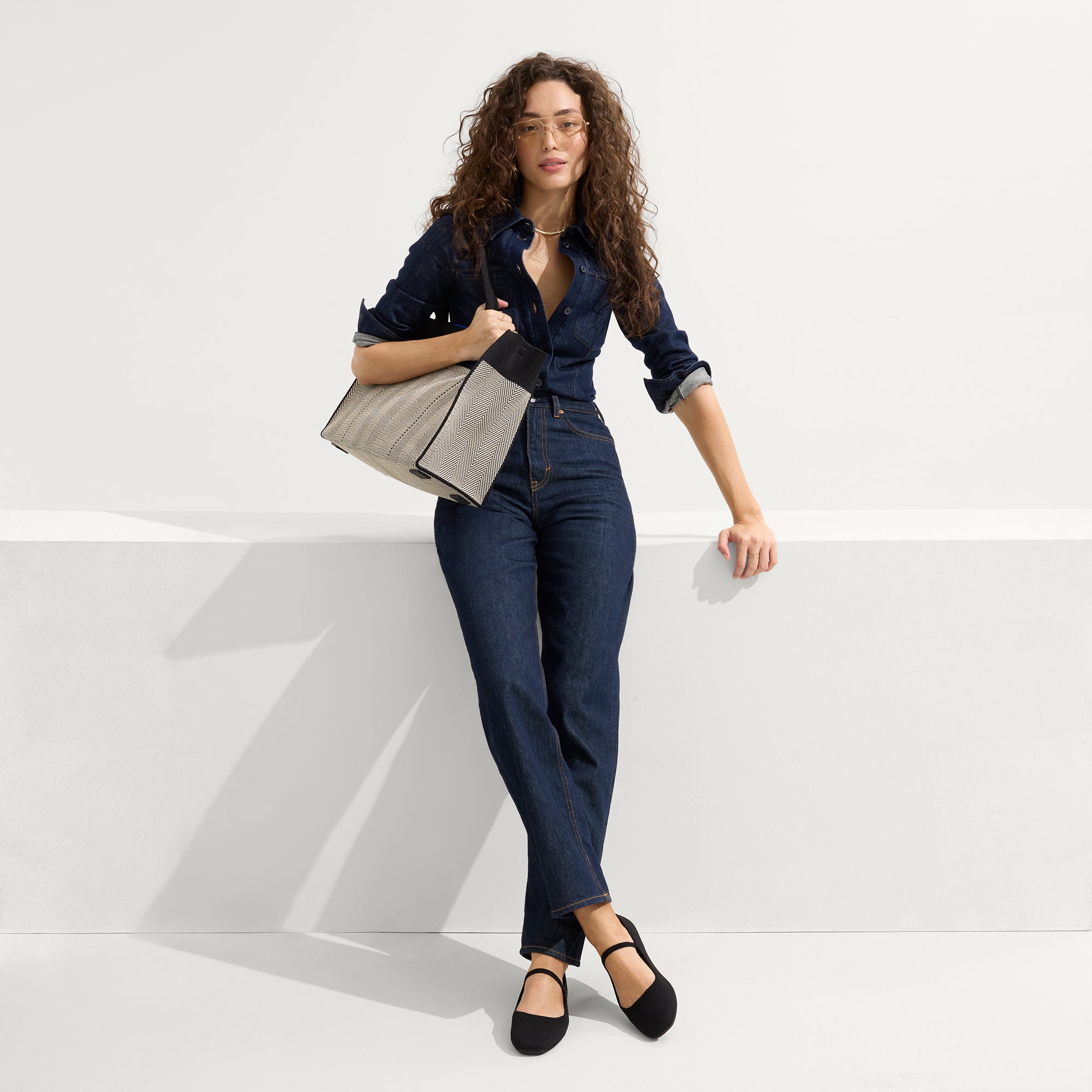 The Classic Tote - Black Herringbone