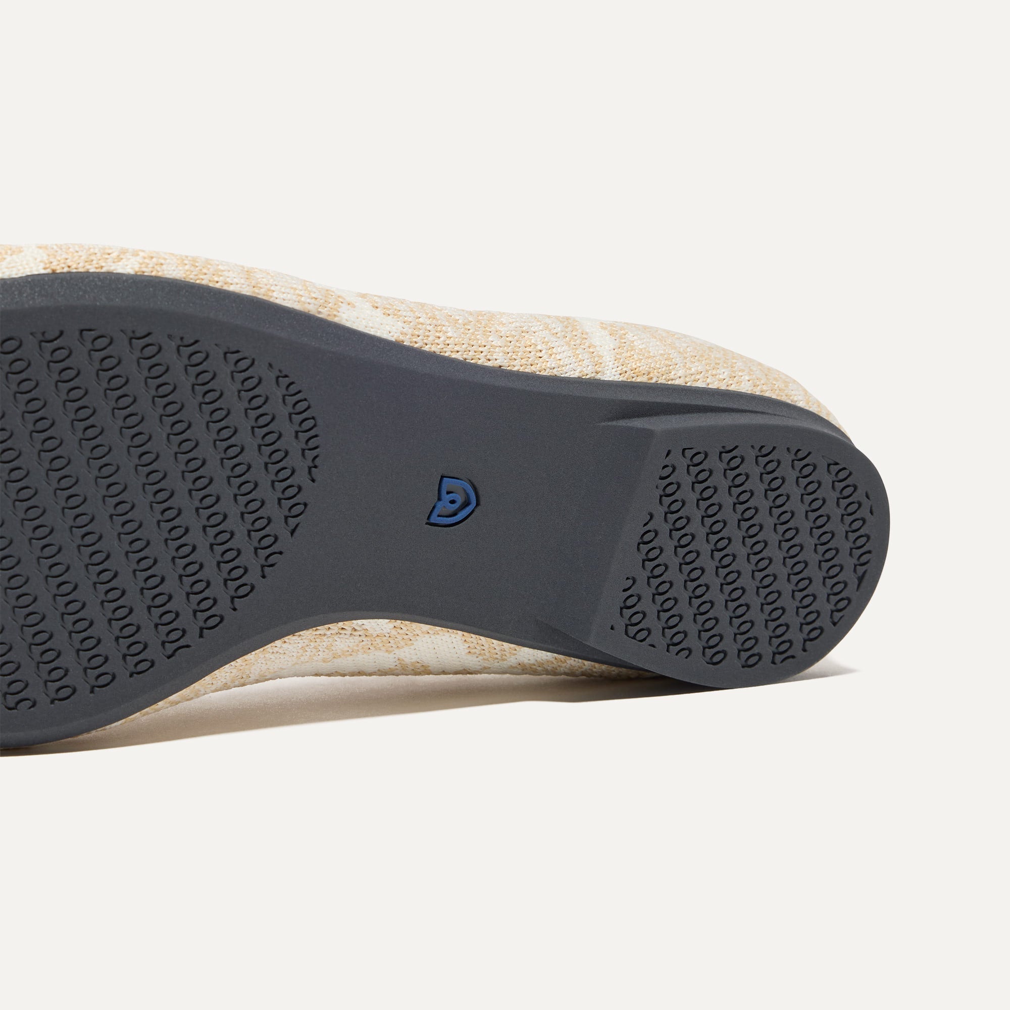 The Max Square - White Chantilly