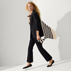 The Max Square - Black