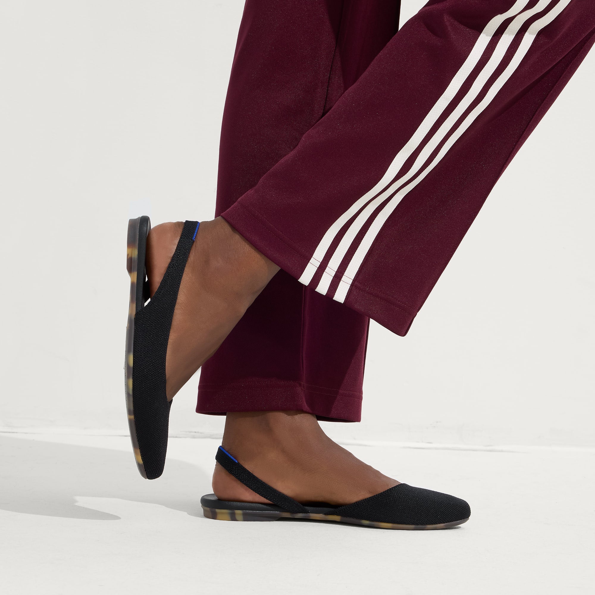 The Almond Slingback - Black